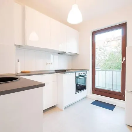 Exklusive 2-zimmer Neustadt 6 *