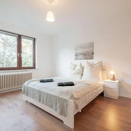 Exklusive 2-zimmer Neustadt 6 *