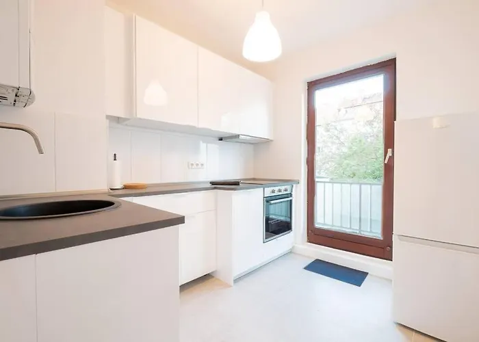 Exklusive 2-zimmer Neustadt 6 *