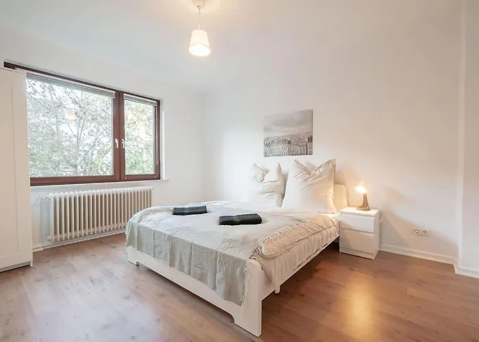 Exklusive 2-zimmer Neustadt 6 *